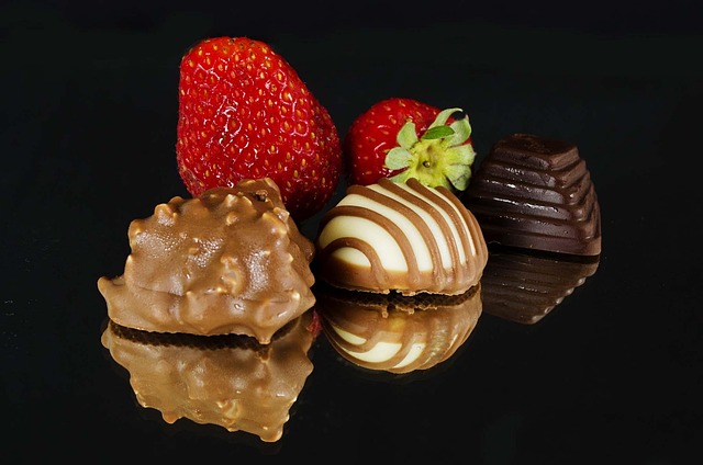 strawberries-1223159_640